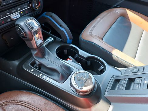 Used 2022 Ford Bronco Outer Banks image 39