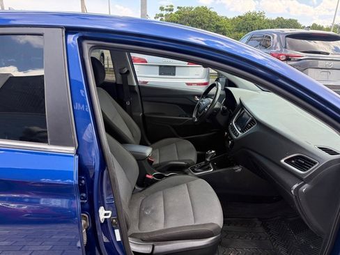 Used 2021 Hyundai Accent Limited FWD image 29