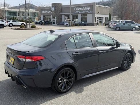 Used 2024 Toyota Corolla SE image 5