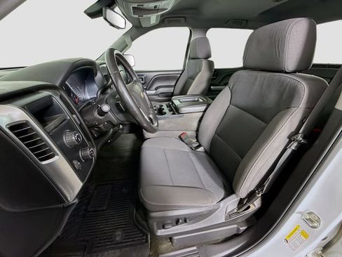 Used 2018 Chevrolet Silverado 1500 LT w/ LT Eassist Package AWD/4WD image 19