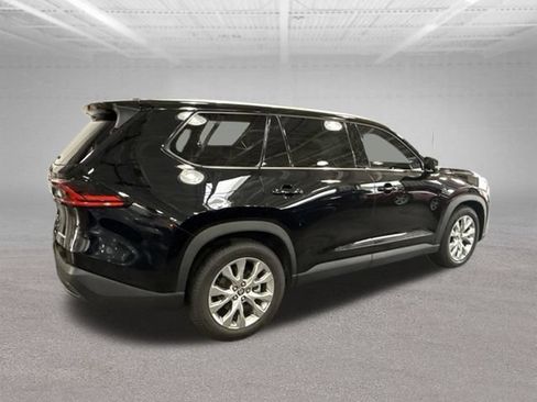 Used 2025 Toyota Grand Highlander AWD image 8