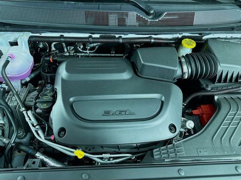 New 2026 Chrysler Pacifica Select w/ S Appearance Package AWD/4WD image 37