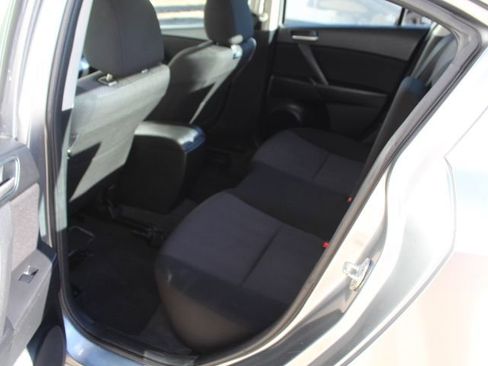 Used 2010 MAZDA MAZDA3 i Touring image 29