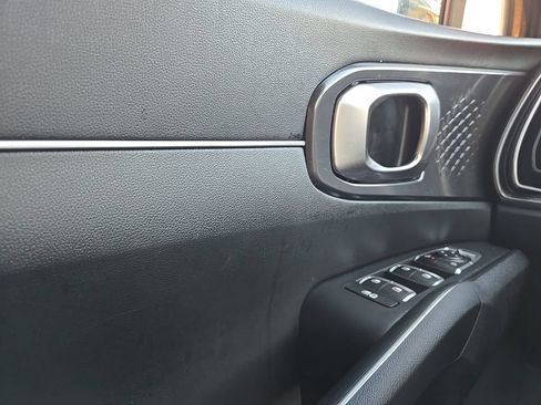 Certified 2024 Kia Sorento LX FWD image 19