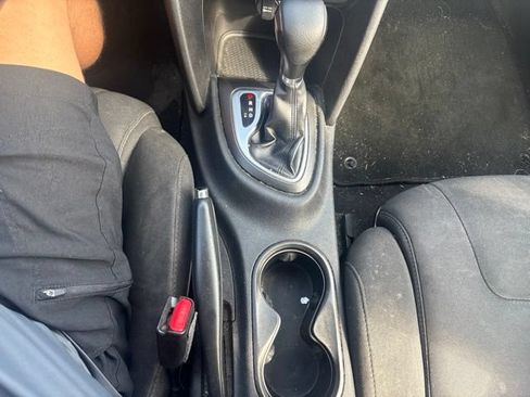 Used 2013 Dodge Dart SXT FWD image 17