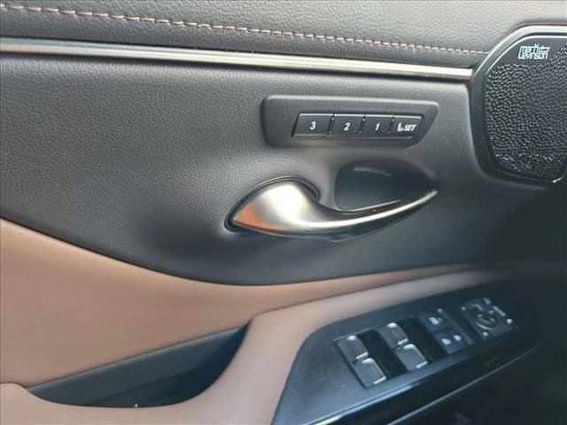 Used 2023 Lexus ES 350 Ultra Luxury w/ Accessory Package (Z2) FWD image 15