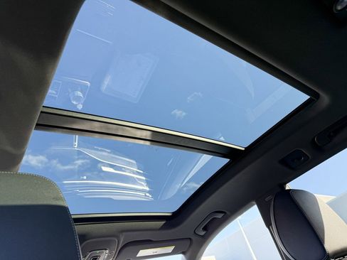 Used 2019 Audi Q8 Premium Plus w/ Premium Plus image 10