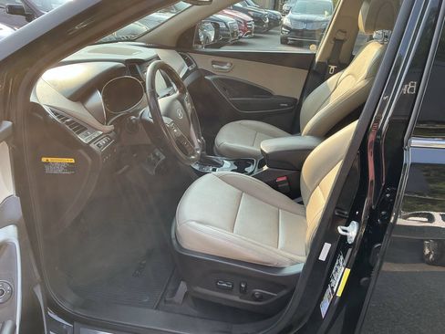 Used 2017 Hyundai Santa Fe Sport w/ 2.0T Ultimate Tech Package 05 AWD/4WD image 13