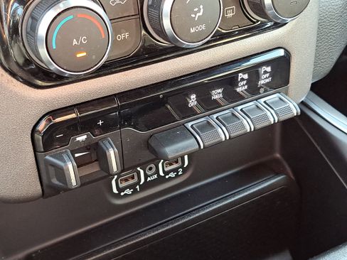 Used 2021 RAM 1500 Laramie w/ Sport Appearance Package image 21