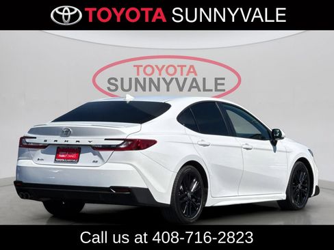 Used 2026 Toyota Camry SE w/ Convenience Package FWD image 3