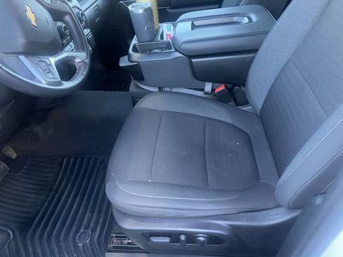 Used 2022 Chevrolet Silverado 1500 LT image 6