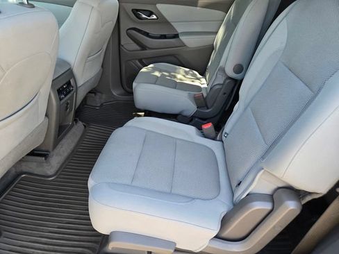 Used 2018 Chevrolet Traverse LT w/ LPO, Blackout Package AWD/4WD image 14