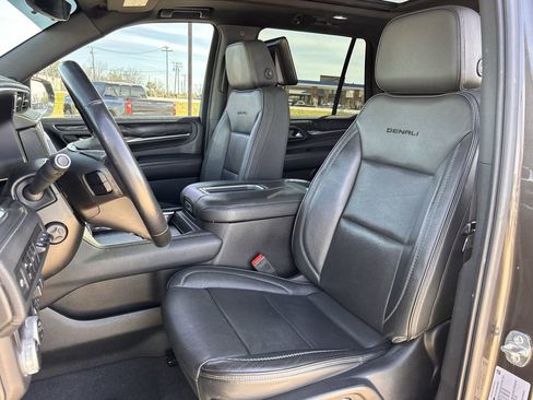Used 2021 GMC Yukon Denali w/ Denali Premium Package image 22