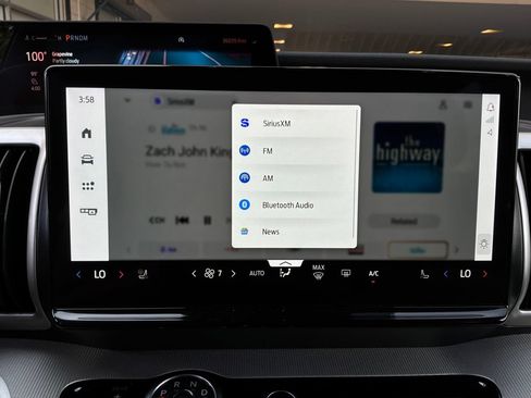 Used 2025 Ford Expedition Active AWD/4WD image 44