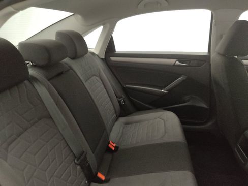 Used 2021 Volkswagen Passat 2.0T S image 19