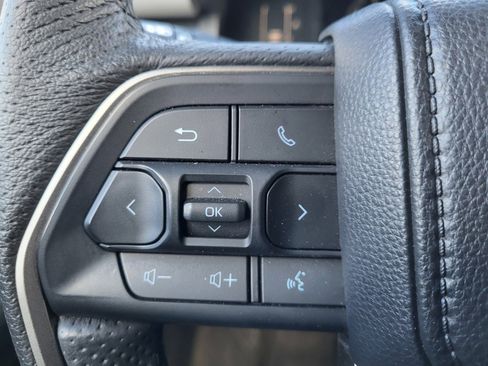 Certified 2025 Toyota Tacoma SR5 image 26