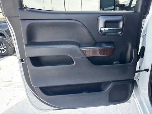 Used 2018 GMC Sierra 3500 SLE image 24