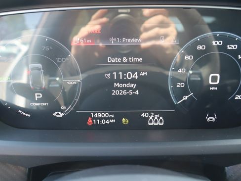 Used 2023 Audi e-tron GT Premium Plus AWD/4WD image 15