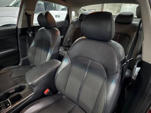 Used 2018 Kia Optima S FWD image 16