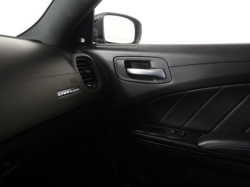 Used 2022 Dodge Charger R/T w/ Plus Group image 28