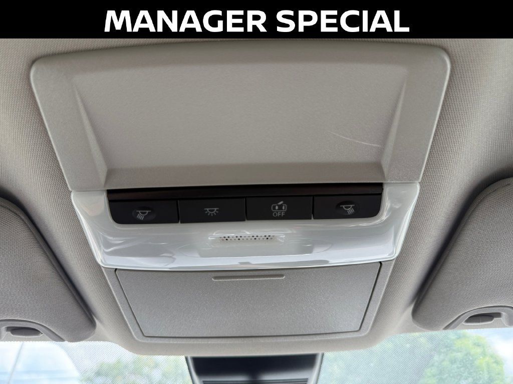Used 2025 Nissan Altima 2.5 S FWD image 25