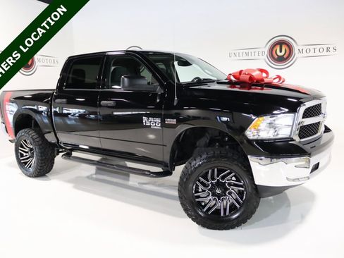 Used 2022 RAM 1500 Classic SLT image 1