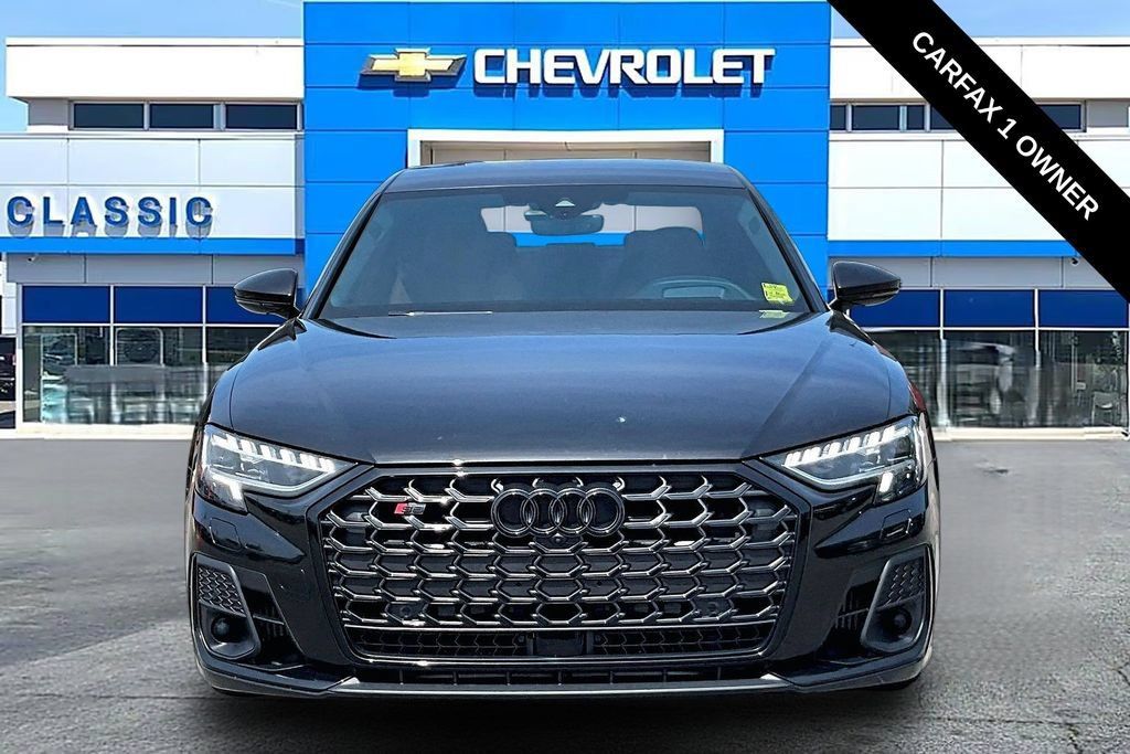 Used 2023 Audi S8 AWD/4WD image 18