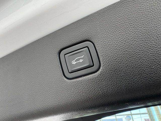 Certified 2023 Chevrolet Blazer LT AWD/4WD image 42