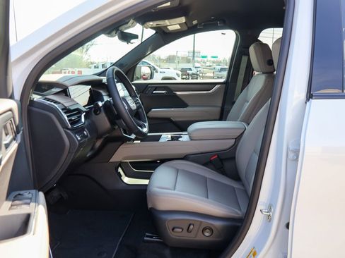 New 2026 GMC Acadia Elevation image 7