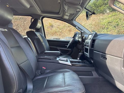 Used 2015 Nissan Titan PRO-4X image 6
