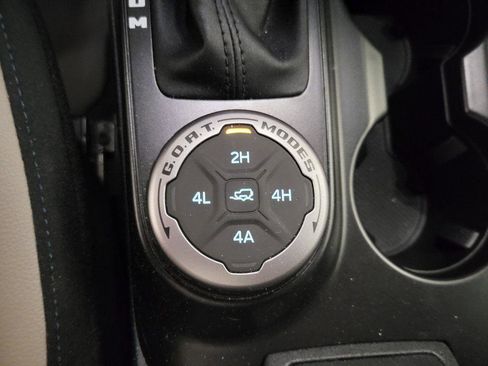 Used 2022 Ford Bronco Wildtrak image 19