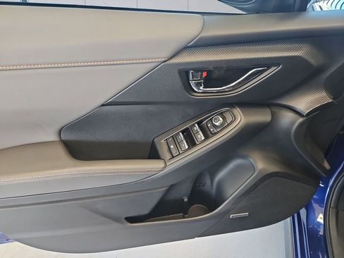 New 2025 Subaru Crosstrek 2.5i Limited w/ Crosstrek Mirror Package image 12