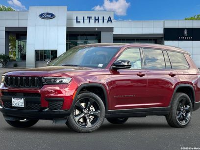 Used 2021 Jeep Grand Cherokee L Laredo