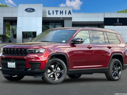 Used 2021 Jeep Grand Cherokee L Laredo RWD image 1