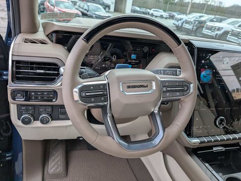 New 2026 GMC Yukon XL Denali w/ Denali Reserve Package image 30