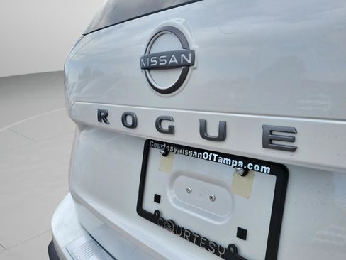 New 2026 Nissan Rogue SV image 7