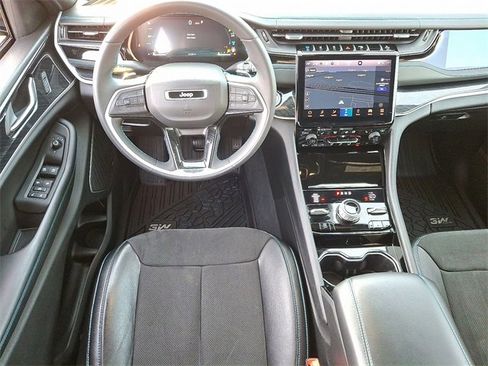 Used 2022 Jeep Grand Cherokee Trailhawk w/ Advanced Protech Group II image 11