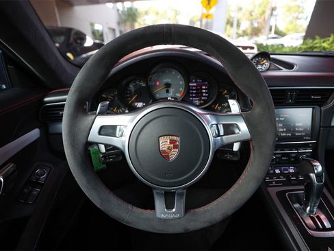 Used 2015 Porsche 911 GT3 image 24