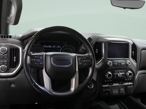 Used 2022 GMC Sierra 1500 Denali w/ Technology Package AWD/4WD image 6