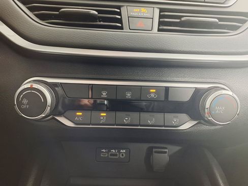 Used 2025 Nissan Altima 2.5 S FWD image 20