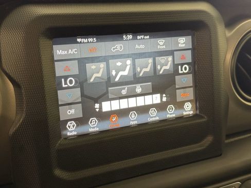 Used 2021 Jeep Wrangler Unlimited Sport image 24