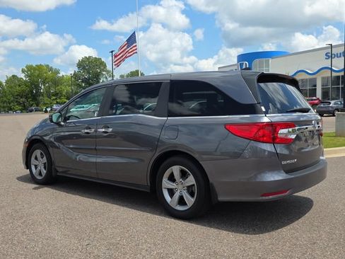 Used 2018 Honda Odyssey EX image 5