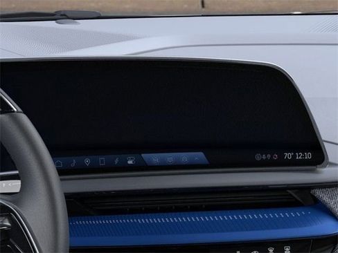 New 2025 Cadillac Optiq Luxury 2 AWD/4WD image 20