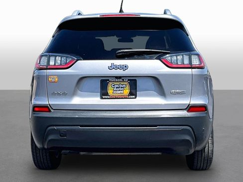 Used 2019 Jeep Cherokee Latitude w/ Cold Weather Group AWD/4WD image 4