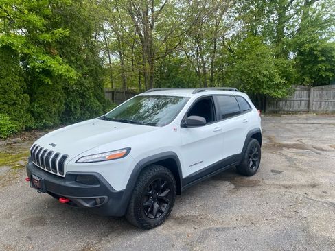 Used 2014 Jeep Cherokee Trailhawk AWD/4WD image 1