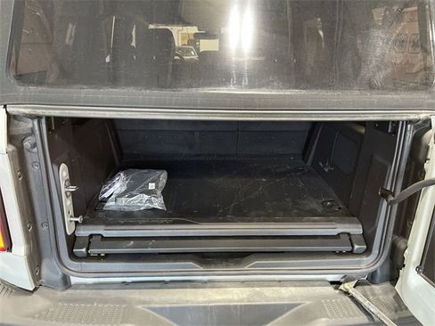 Used 2023 Ford Bronco Badlands image 24