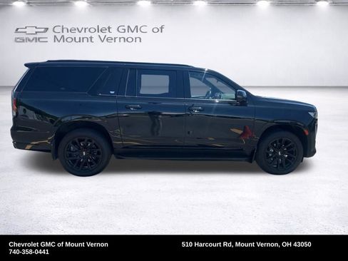 Used 2024 Cadillac Escalade ESV Sport w/ LPO, ONYX Package AWD/4WD image 40