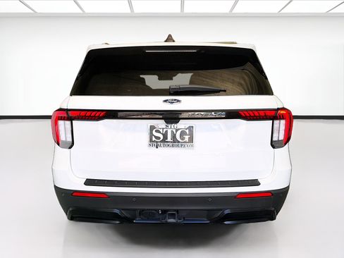 Used 2025 Ford Explorer ST-Line w/ Premium Package RWD image 5