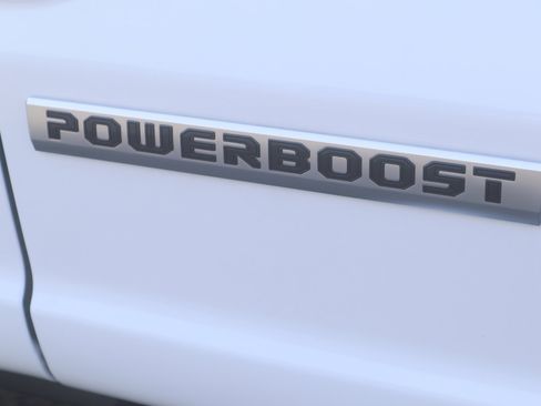 New 2025 Ford F150 Lariat w/ Equipment Group 501A Mid image 12