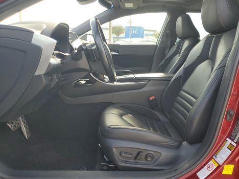 Used 2019 Toyota Avalon XSE w/ All Weather Liner Package image 13